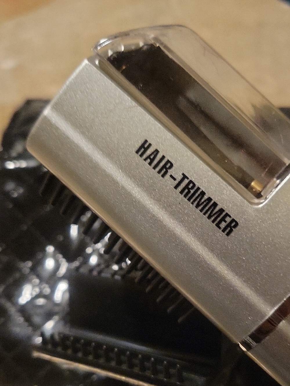 Silver Hair Trimmer with Carrying Case - Picture 10 of 10